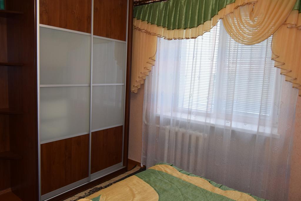 Apartments On Leninskaya Street 니아스비즈 외부 사진