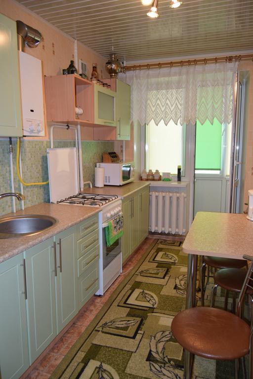 Apartments On Leninskaya Street 니아스비즈 외부 사진