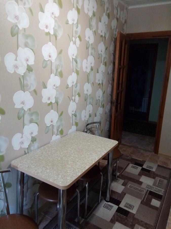 Apartments On Leninskaya Street 니아스비즈 외부 사진